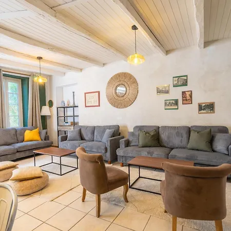 Les Du Logis Willa *