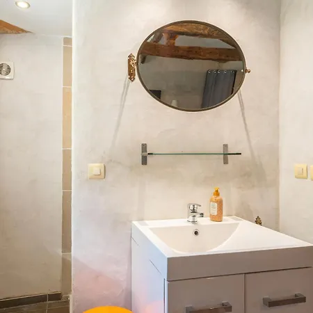 Les Du Logis Saint-Romain-de-Benet