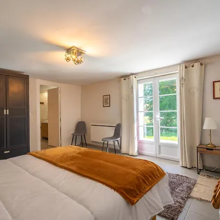 Willa Les Du Logis Saint-Romain-de-Benet