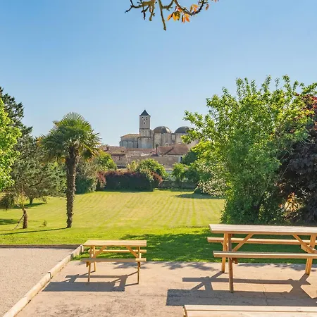 Willa Les Du Logis Saint-Romain-de-Benet