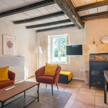 Les Du Logis Saint-Romain-de-Benet