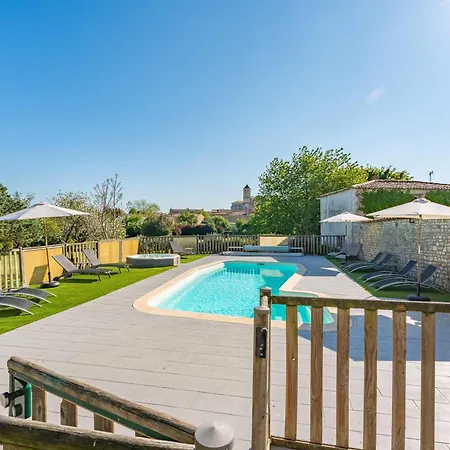 Les Du Logis * Saint-Romain-de-Benet