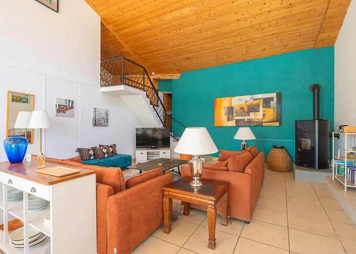 Les Du Logis Villa Saint-Romain-de-Benet